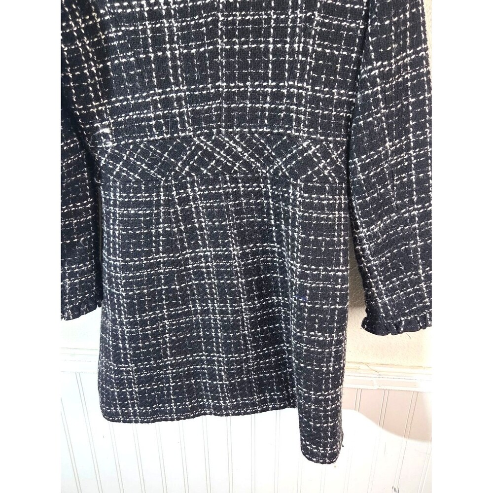 White House Black Market Tweed Long Coat Womens 6 Black White Clasp Front - Picture 11 of 16
